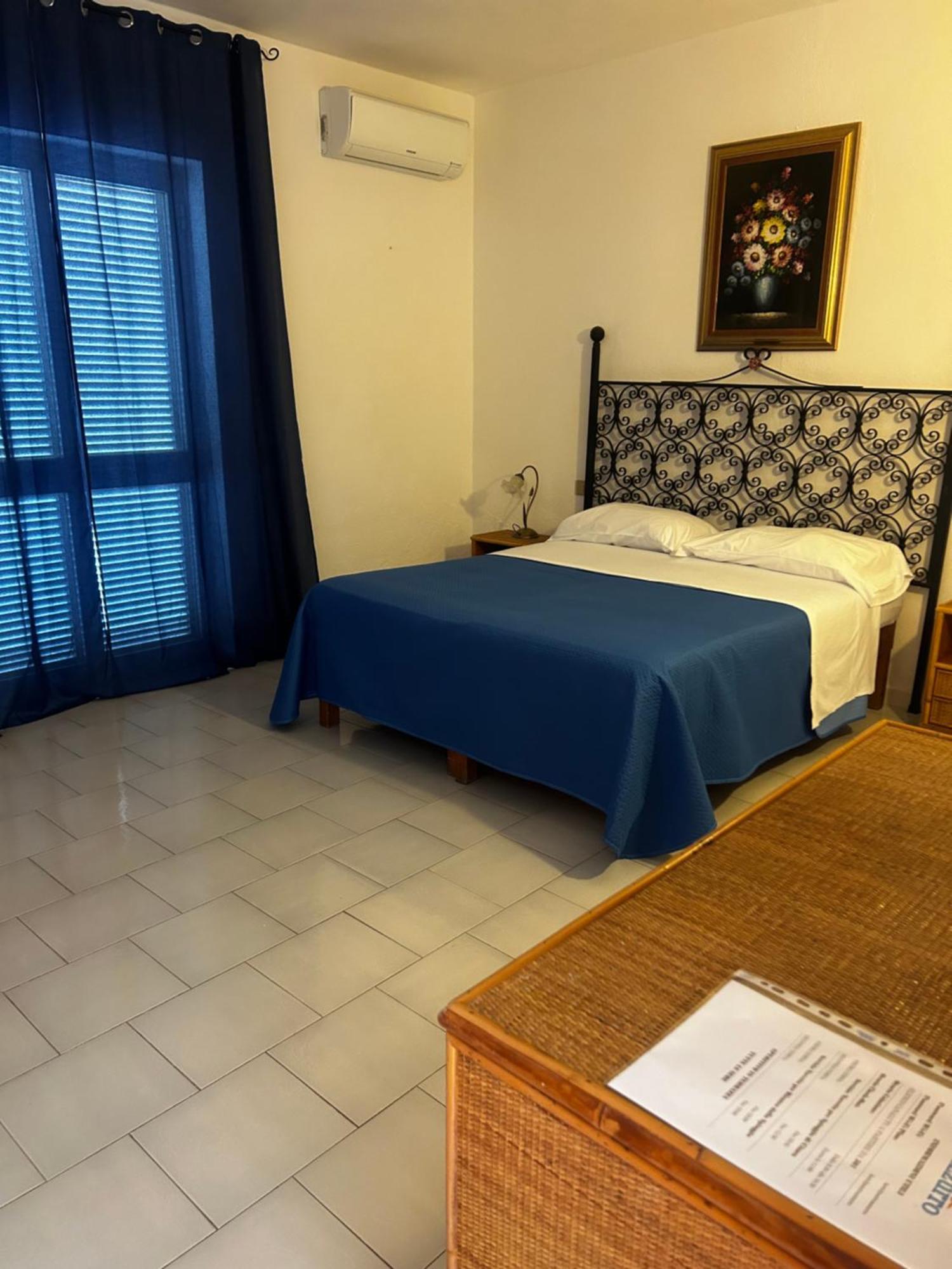 Hotel Punto Azzurro Forio  ภายนอก รูปภาพ