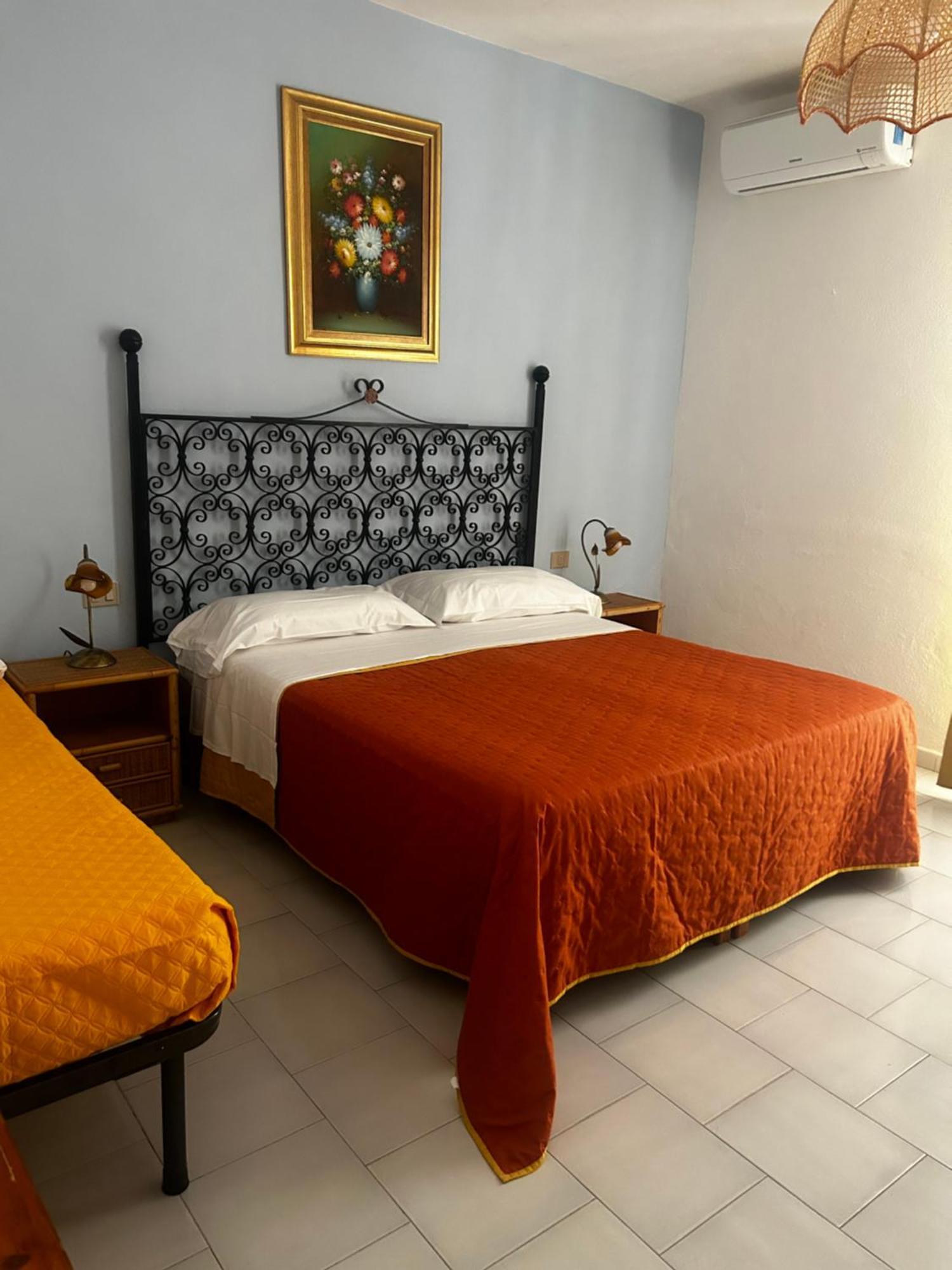 Hotel Punto Azzurro Forio  ภายนอก รูปภาพ