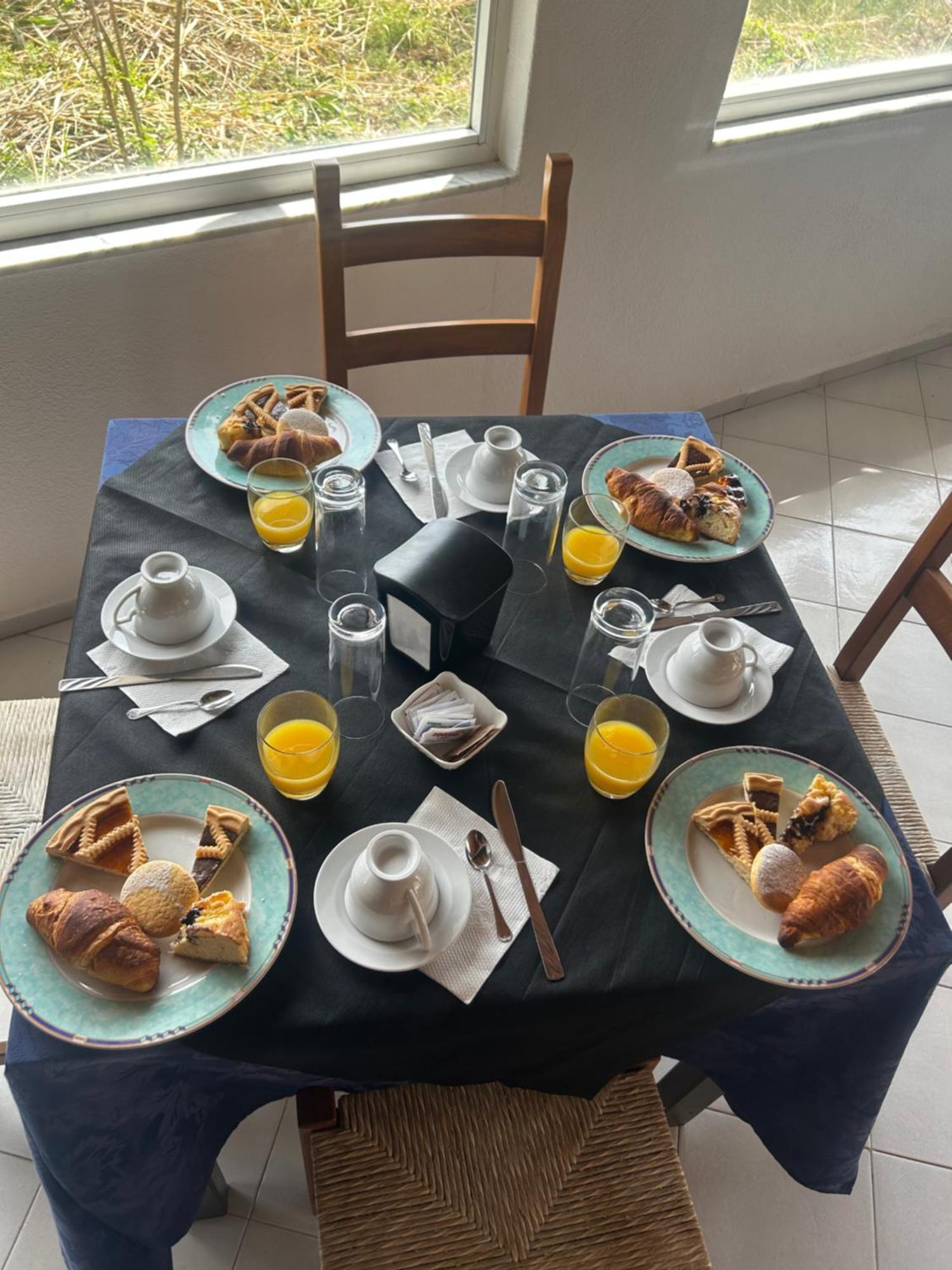 Hotel Punto Azzurro Forio  ภายนอก รูปภาพ